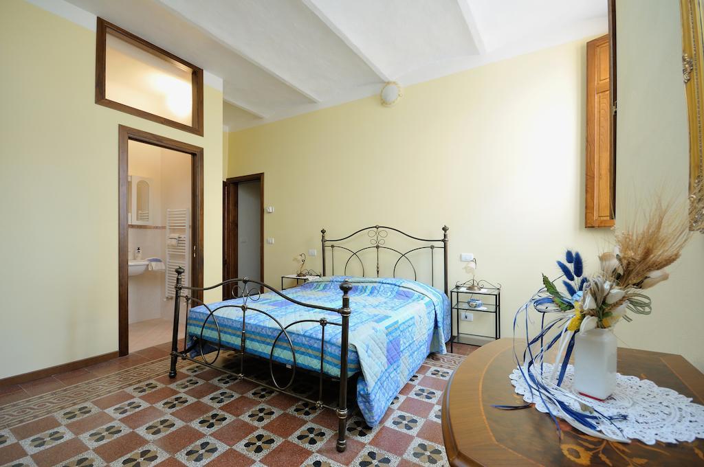 La Corte Arezzo Room photo